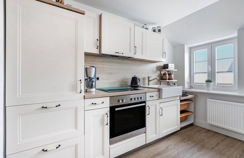 Emmelsbuell-Horsbuell Apartment | Apartment 'Fewo Samson' with Private Terrace, Shared Garden and Wi-Fi