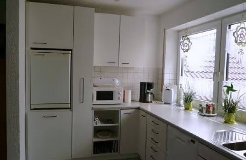 Ichenhausen Apartment | Apartment 'Ferienwohnung 'Irmgard' with Balcony and Wi-Fi