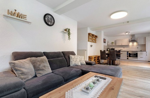 Zell am Harmersbach Apartment | Apartment 'Ferienwohnung Zimmermann' with Private Terrace and Wi-Fi