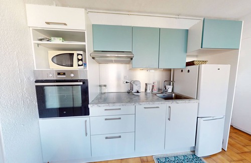 Le Port Apartment | Apartment for 4 with boats view