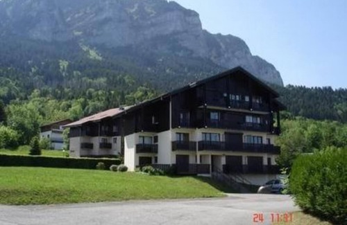 Thollon-les-Memises Apartment | Apartment/flat - Thollon les mesmises