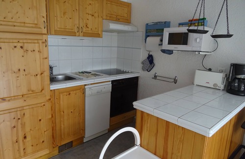 Calcatoggio Apartment | Apartment F2 in floral park, direct access to the beach