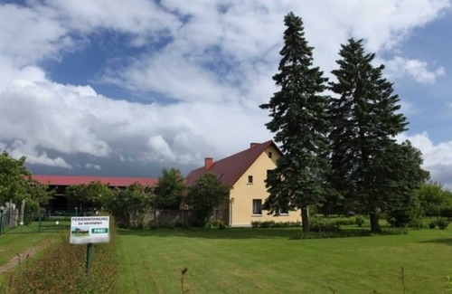 Ahrenshagen-Daskow Apartment | Apartment family Braatz in Ahrenshagen, 22km to the Baltic Sea - 1-room vacation apartment