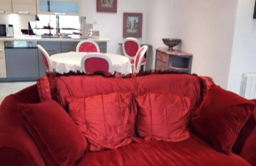 Fleury-la-Riviere Apartment | Apartment facing the Champagne's vineyards 1 Bedroom + 1 bathroom