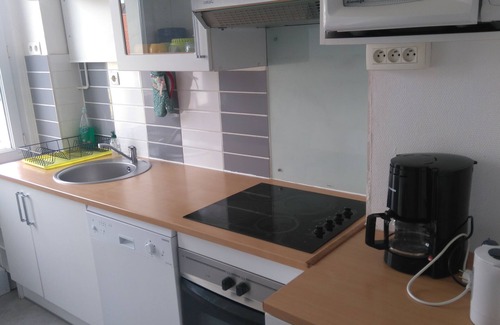 Le Portel Apartment | Apartment facing sea and beach, sleeps 4, WIFI. 3-star rating