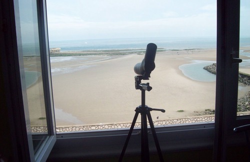 Le Portel Apartment | Apartment facing sea and beach, sleeps 4, WIFI. 3-star rating