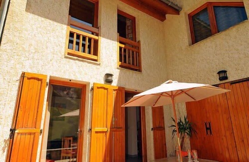 La Grave Apartment | Apartment facing the Meije and near cable car