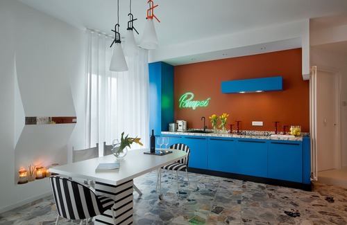 Pompei Apartment | Apartment 'Farella' with Mountain View, Wi-Fi and Air Conditioning