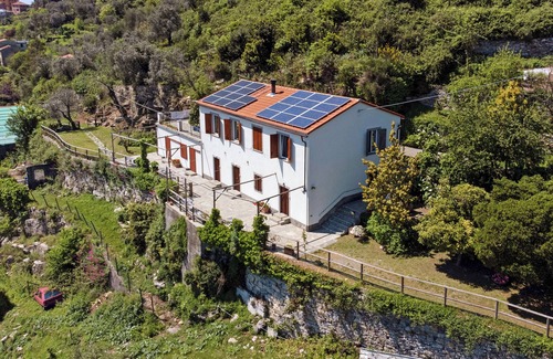 Ruta Apartment | Apartment 'Fattorialmare Gialla' with Sea View, Shared Terrace & Wi-Fi