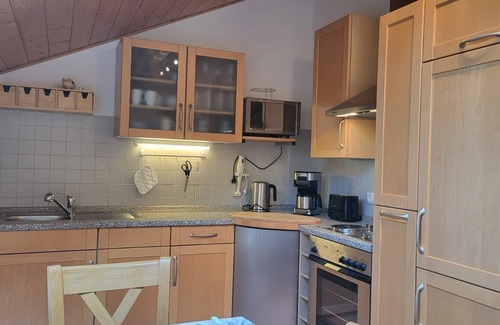 Dettenschwang Apartment | Apartment 'Ferienwohnung Strobl' with Balcony and Wi-Fi