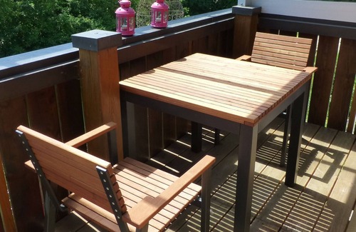 Ostrach Apartment | Apartment 'Federgeistchen, 45qm' with Balcony and Wi-Fi
