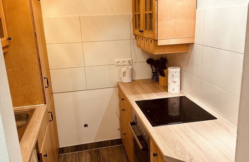 Salzweg Apartment | Apartment 'Felix Living 8' with Balcony and Wi-Fi