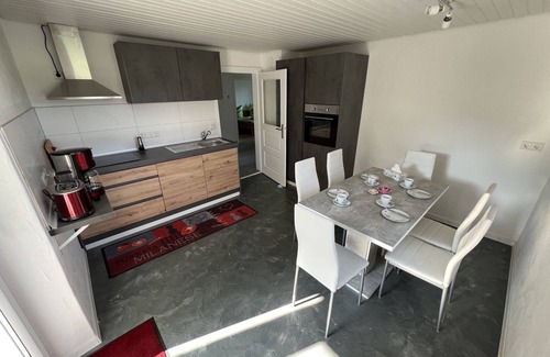 Wangen im Allgaeu Apartment | Apartment 'Ferienwohnung Südlicht' with Private Terrace, Shared Garden and Wi-Fi