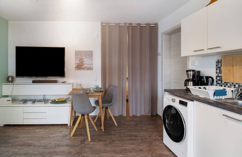 Deggenhausertal Apartment | Apartment 'Ferienwohnung Mit Eigenem Eingang' with Private Terrace, Wi-Fi and Air Conditioning