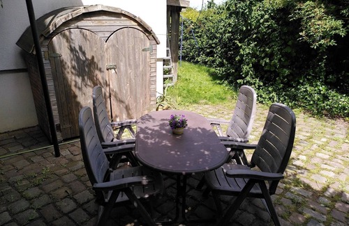 Seedorf Apartment | Apartment 'Ferien Am Seedorfer See' with Private Terrace, Shared Garden and Wi-Fi