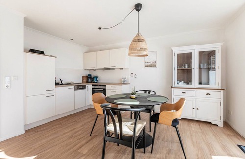 Klanxbuell Apartment | Apartment 'Ferienhaus Waterkant Mit Hund' with Private Terrace, Private Garden and Wi-Fi
