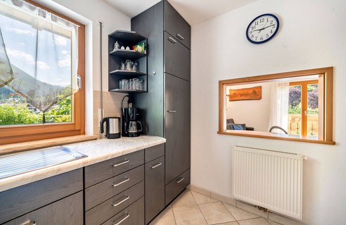 Vollan Apartment | Apartment "Ferienhof Turmwirt Pink Leidy" with Mountain View, Shared Pool & Wi-Fi