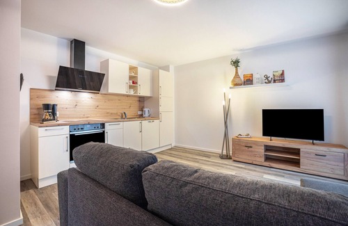 Neu Wulmstorf Apartment | Apartment 'Ferienwohnung Neu Wulmstorf' with Balcony