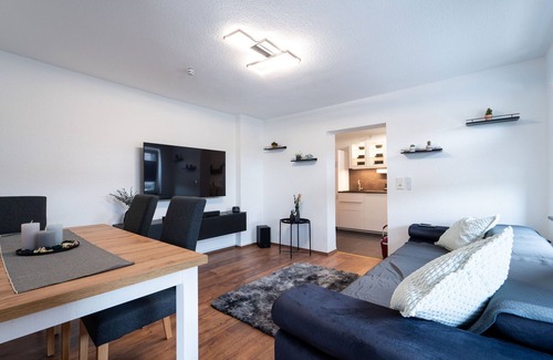 Gleidorf Apartment | Apartment 'Ferienwohnung Sunny' with Mountain View and Wi-Fi