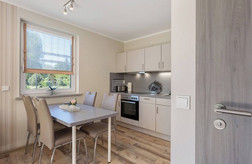 Joachimsthal Apartment | Apartment 'Ferienwohnung 4' with Shared Garden and Wi-Fi