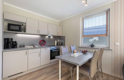 Joachimsthal Apartment | Apartment 'Ferienwohnung 3' with Shared Garden and Wi-Fi