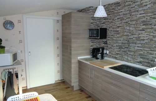 Kuhlungsborn Ost Apartment | Apartment 'Ferienwohnung Lutz' with Balcony and Wi-Fi