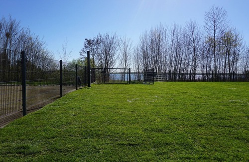 Muldestausee Apartment | Apartment 'Ferienwohnung Schlossterrassen 4b' with Private Terrace, Shared Garden and Wi-Fi