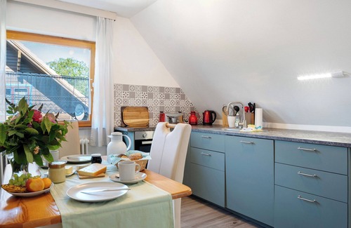 Behrensdorf Apartment | Apartment 'Ferienwohnung Lisa' with Private Terrace, Private Garden and Wi-Fi