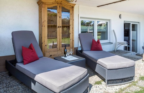 Braeunlingen Apartment | Apartment 'Ferienwohnung Am Bregenberg' with Private Terrace and Wi-Fi