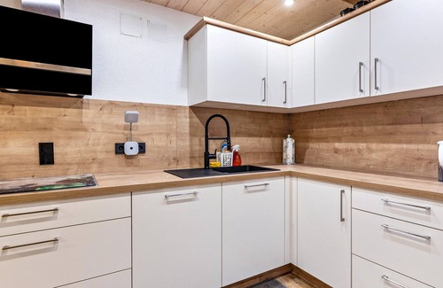 Braeunlingen Apartment | Apartment 'Ferienwohnung Haas' with Private Terrace and Wi-Fi