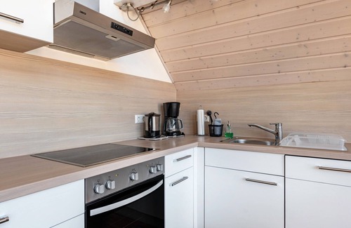 Neipperg Apartment | Apartment 'Ferienwohnung Riesling' with Balcony and Wi-Fi