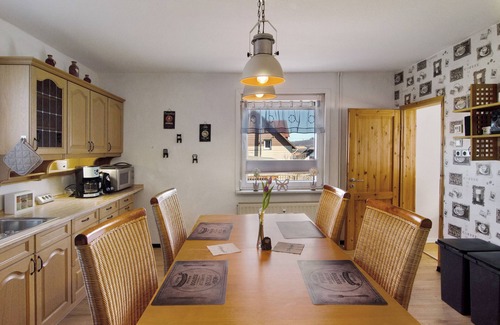 Mielenhausen Apartment | Apartment 'Ferienwohnung Am Feldrain' with Private Garden and Wi-Fi