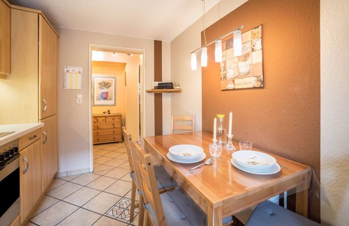 Krempermoor Apartment | Apartment 'Ferienwohnung Krempermoor 1' with Shared Terrace and Wi-Fi