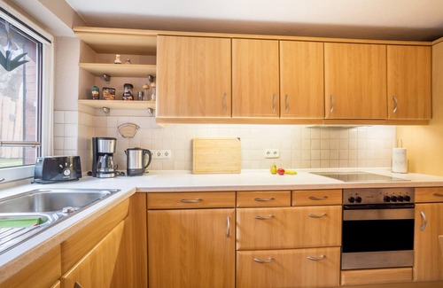 Krempermoor Apartment | Apartment 'Ferienwohnung Krempermoor 1' with Shared Terrace and Wi-Fi