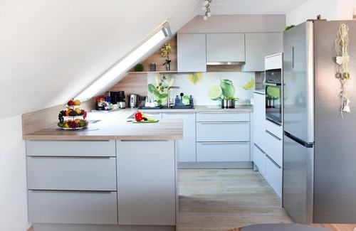 Marktbergel Apartment | Apartment 'Ferienwohnung Am Palmengarten' with Balcony and Wi-Fi