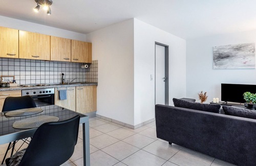 Tuttlingen Apartment | Apartment 'Ferienwohnung Am Donauradweg' with Private Terrace and Wi-Fi