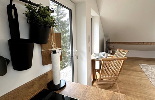 Zwiefalten Apartment | Apartment 'Ferienwohnung 14' with Balcony and Wi-Fi