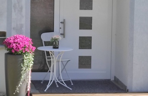 Zwiefalten Apartment | Apartment 'Ferienwohnung' with Wi-Fi