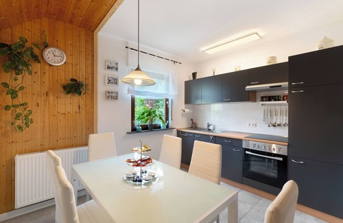 Buehlertal Apartment | Apartment 'Ferienwohnung Wintereck' with Mountain View