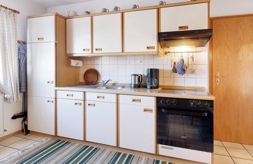 Loffingen Apartment | Apartment 'Ferienwohnung Birkenberger' with Mountain View, Balcony and Wi-Fi