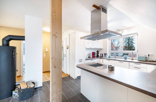 Burgfelden Apartment | Apartment 'Ferienwohnung Schatz' with Terrace, Balcony and Wi-Fi
