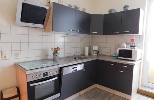 Auerbach Apartment | Apartment 'Ferienwohnung Adler' with Balcony