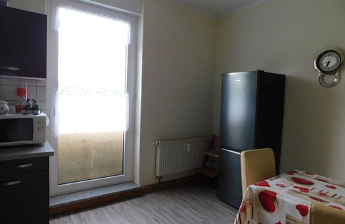 Auerbach Apartment | Apartment 'Ferienwohnung Adler' with Balcony