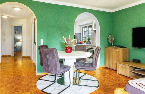 Munzingen Apartment | Apartment 'Ferienwohnung Arenda' with Private Terrace, Shared Garden and Wi-Fi