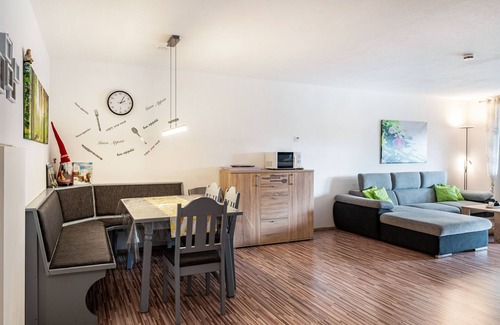 Todtmoos Apartment | Apartment 'Ferienwohnung Ursel' with Mountain View, Balcony and Wi-Fi