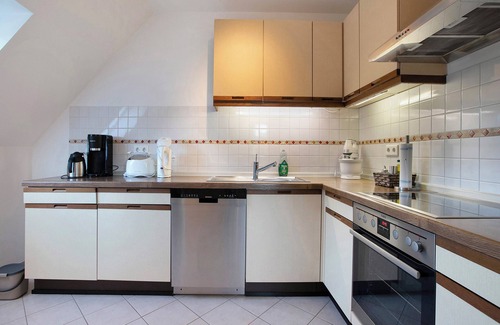 Hogel Apartment | Apartment 'Ferienwohnung Andresen Högel' with Shared Terrace, Shared Garden and Wi-Fi