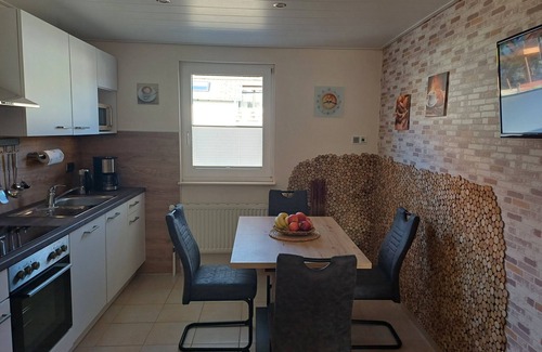 Altenau Apartment | Apartment 'Ferienwohnung Nr 5' with Mountain View, Shared Terrace and Wi-Fi