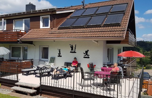Altenau Apartment | Apartment 'Ferienwohnung Nr 8' with Balcony and Wi-Fi