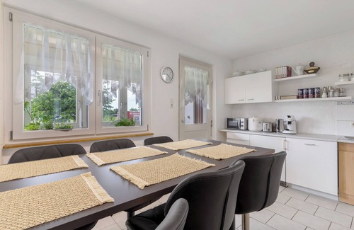 Durbach Apartment | Apartment 'Ferienwohnung Am Brunnen' with Private Terrace and Wi-Fi