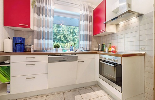 Garrel Apartment | Apartment 'Ferienwohnung Bahlmann' with Private Terrace, Shared Garden and Wi-Fi